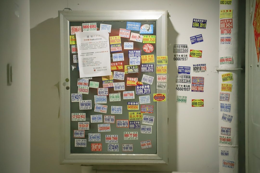 clues on investigation board